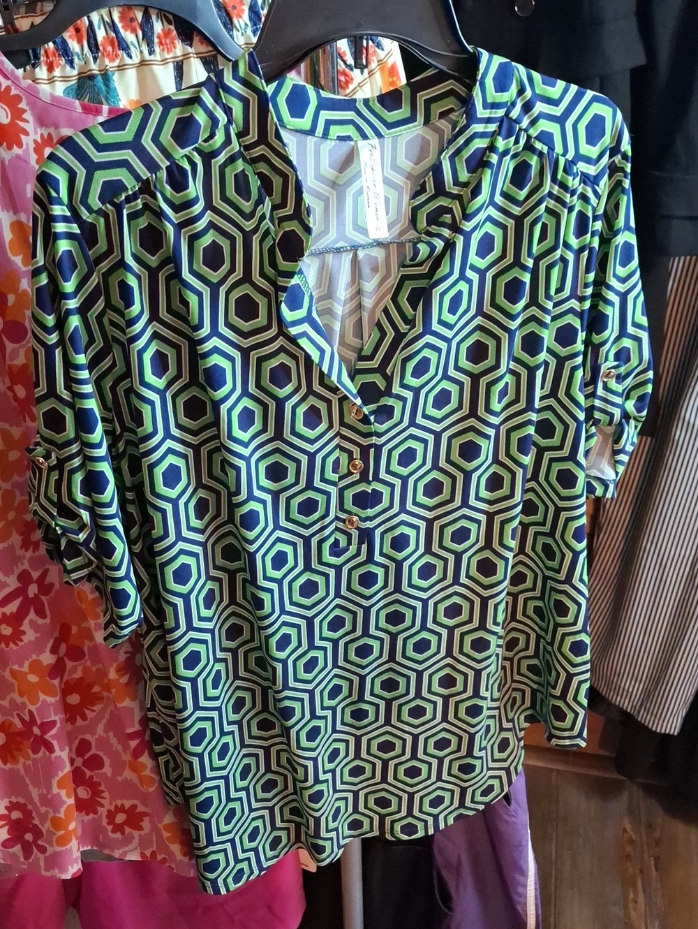Perseptiin Geometric Print V-Neck Women's Top in Green Blue 2x Preloved
